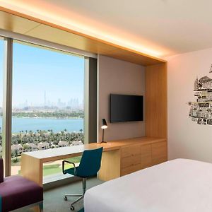 Savvy Room Guest room 1 King Golf &amp;Creek view view